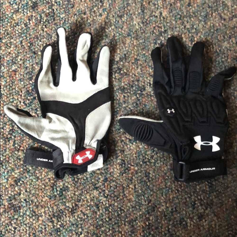 Gloves, I used for lacrosse.